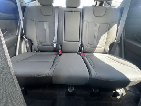 Used 2025 Hyundai Tucson SEL AWD/4WD image 39