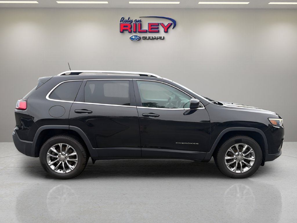 Used 2019 Jeep Cherokee Latitude Plus w/ Comfort/Convenience Group AWD/4WD image 7