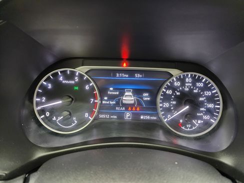 Used 2023 Nissan Sentra SV image 11