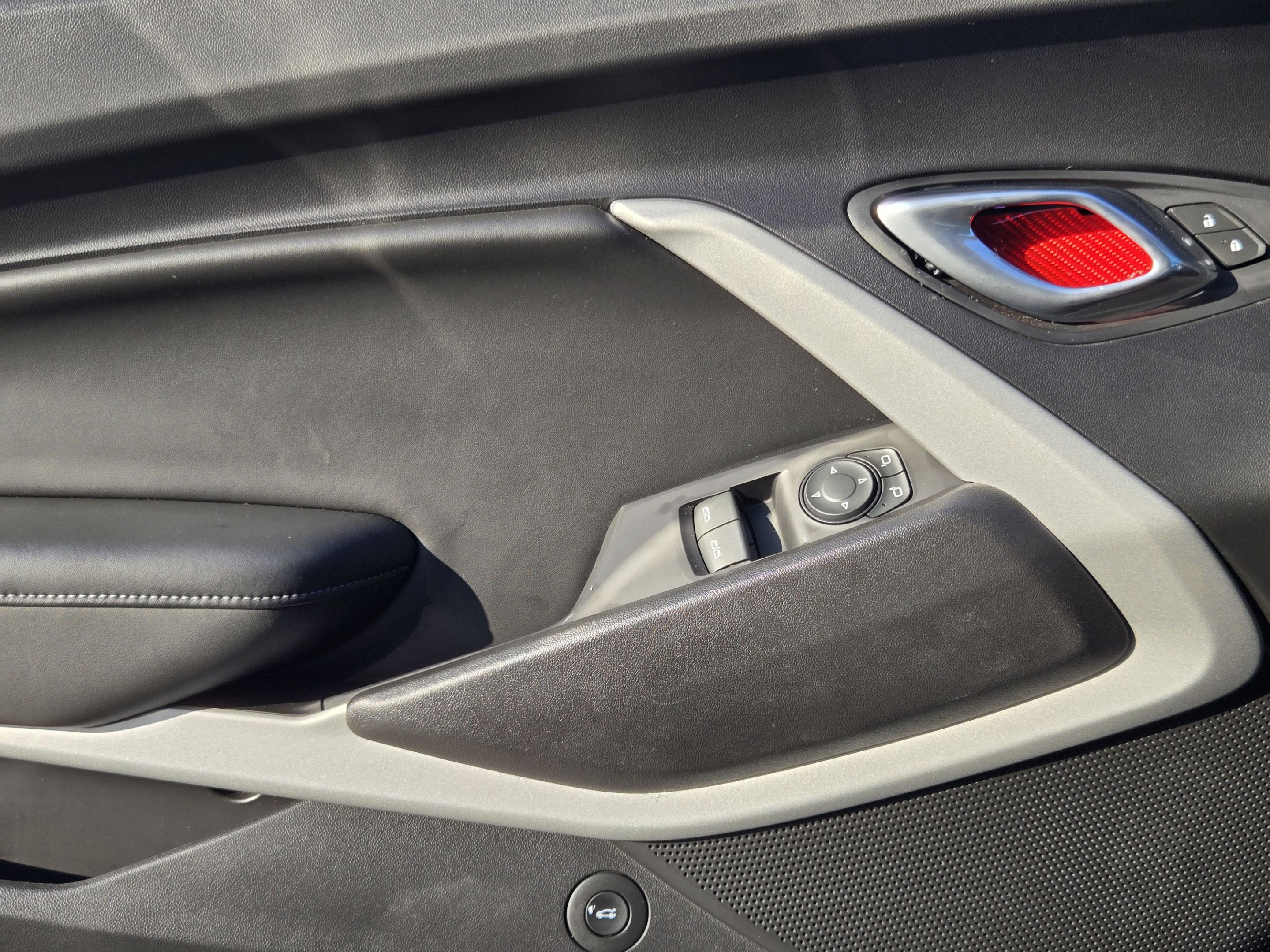 Used 2020 Chevrolet Camaro SS RWD image 20