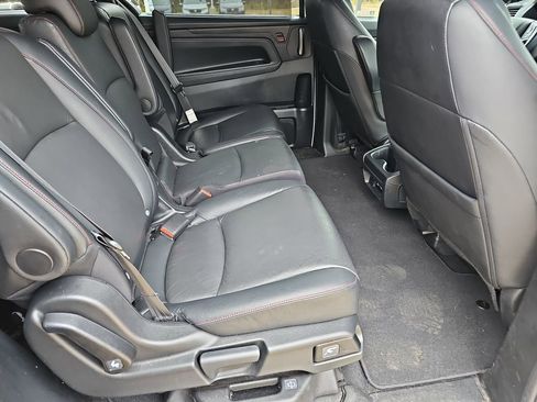 Used 2023 Honda Odyssey Sport image 12