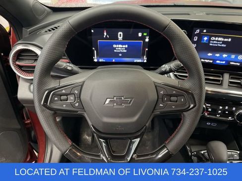 Used 2024 Chevrolet Trax RS w/ Driver Confidence Package image 11