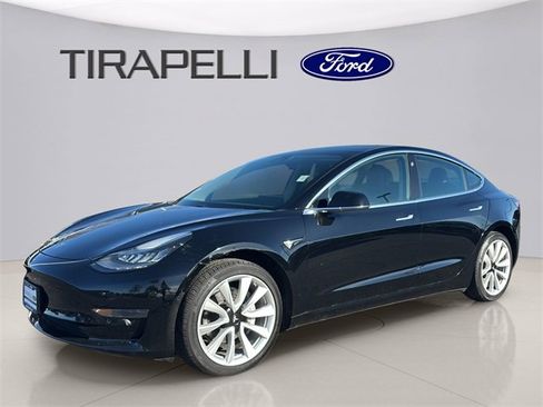 Used 2020 Tesla Model 3 Standard Range Plus image 1