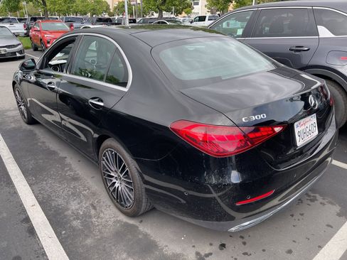 Used 2025 Mercedes-Benz C 300 Sedan image 2