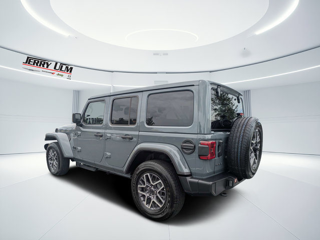 Certified 2026 Jeep Wrangler Unlimited Sahara AWD/4WD image 5