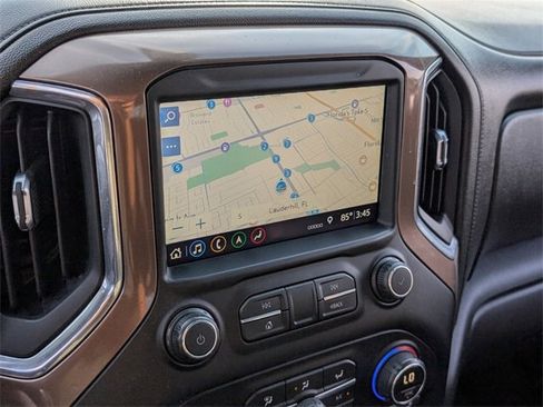 Used 2019 Chevrolet Silverado 1500 High Country w/ Technology Package image 21