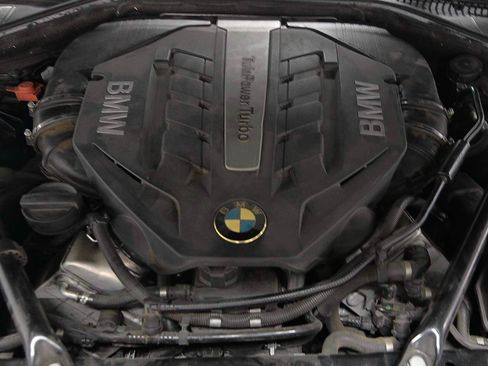 Used 2013 BMW 750i RWD image 18