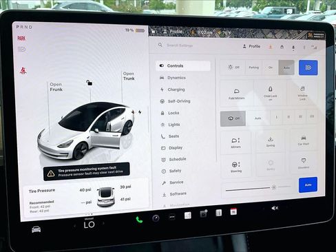 Used 2023 Tesla Model 3 Standard Range RWD image 31