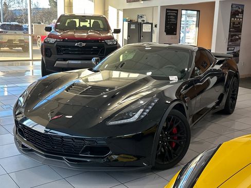 Used 2016 Chevrolet Corvette Z06 w/ 2LZ Preferred Equipment Group image 8