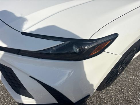 Used 2025 Toyota Camry XSE FWD image 11