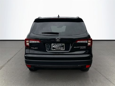 Used 2022 Honda Pilot Black Edition image 6