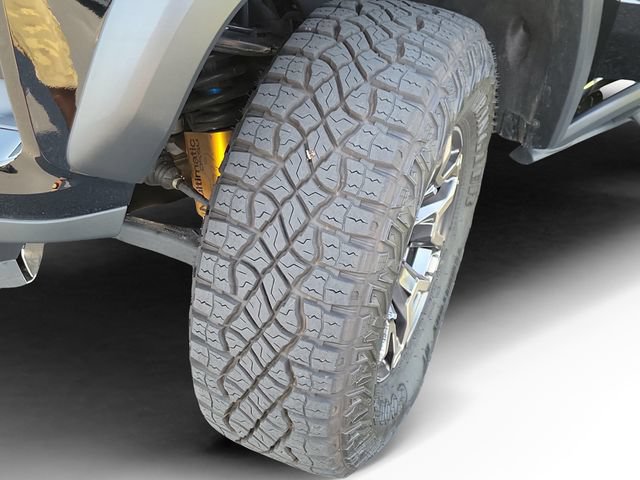 Used 2026 Chevrolet Colorado ZR2 w/ Technology Package AWD/4WD image 31