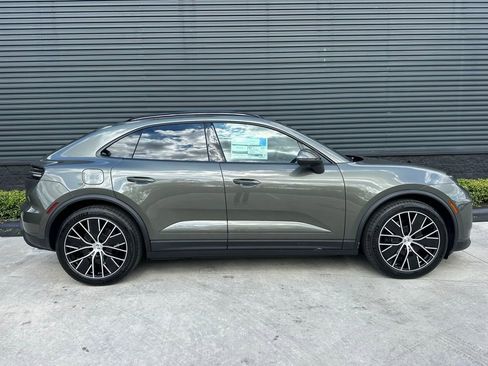 Used 2026 Porsche Macan Electric RWD image 10