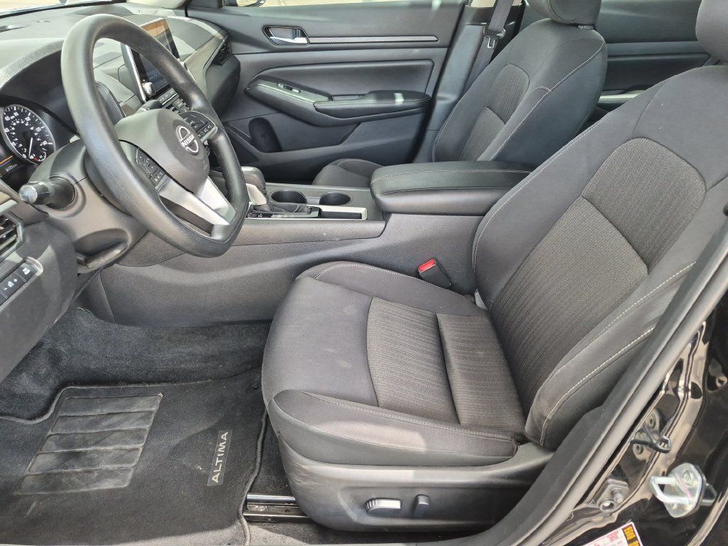 Certified 2025 Nissan Altima 2.5 SV FWD image 21