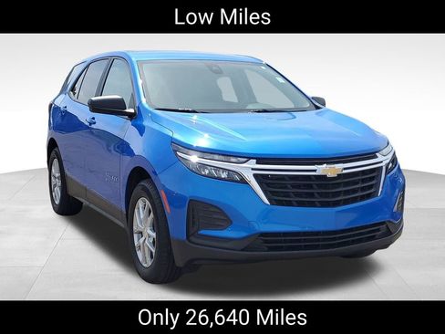 Certified 2024 Chevrolet Equinox LS w/ LS Convenience Package FWD image 2