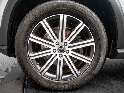 Used 2024 Mercedes-Benz GLE 350 4MATIC w/ Winter Package image 31