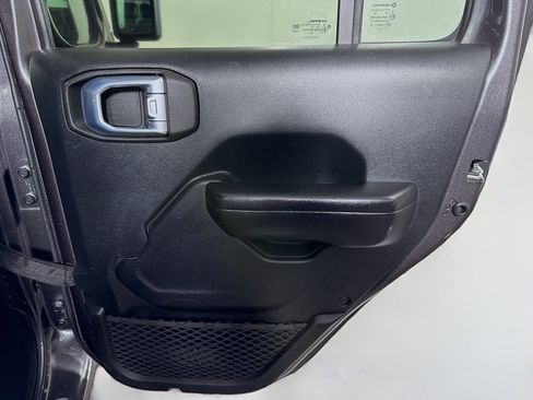 Used 2021 Jeep Wrangler Unlimited Sport image 28