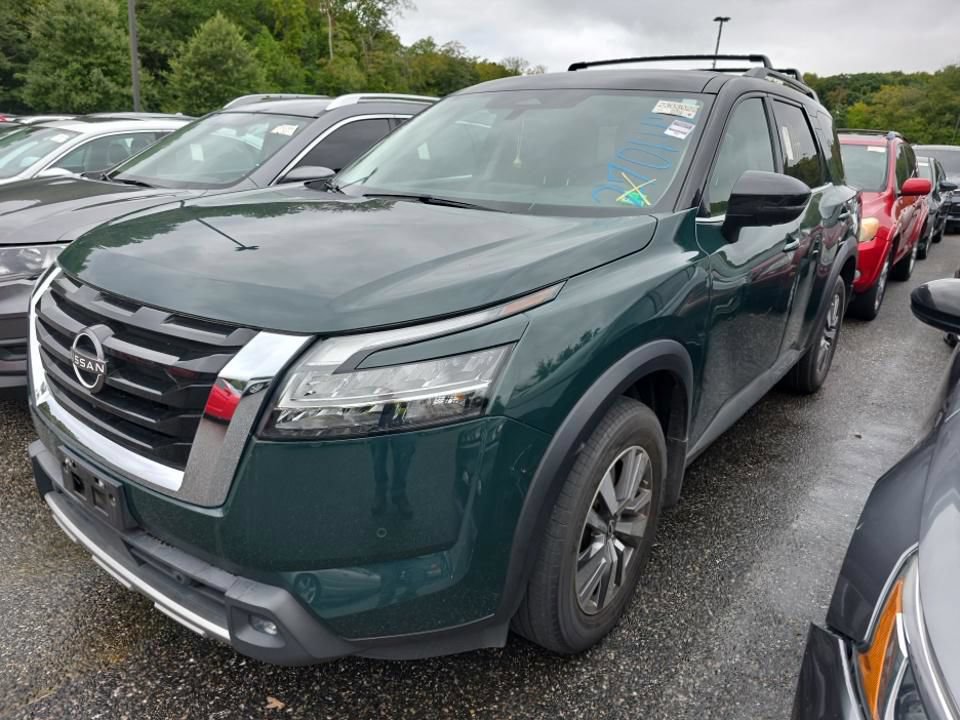 Used 2022 Nissan Pathfinder SL w/ Cargo Package AWD/4WD image 3