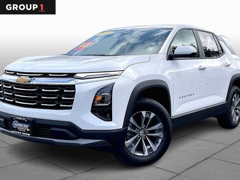 Used 2025 Chevrolet Equinox LT w/ Safety and Technology Package image 1