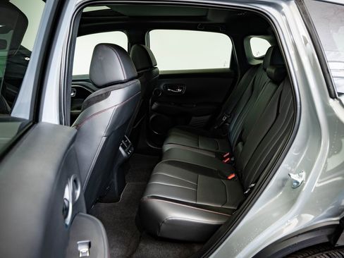 Certified 2025 Acura ADX A-Spec image 34