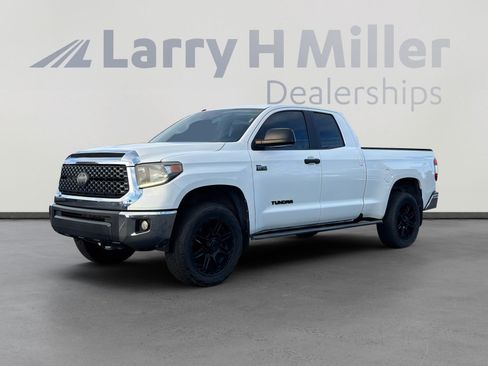 Used 2018 Toyota Tundra SR5 image 2