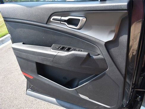 New 2026 Kia Sportage S image 31