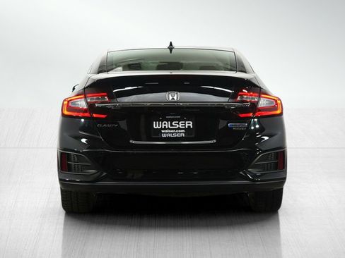 Used 2018 Honda Clarity Touring image 4