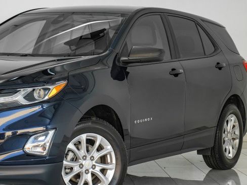 Used 2021 Chevrolet Equinox LS image 56