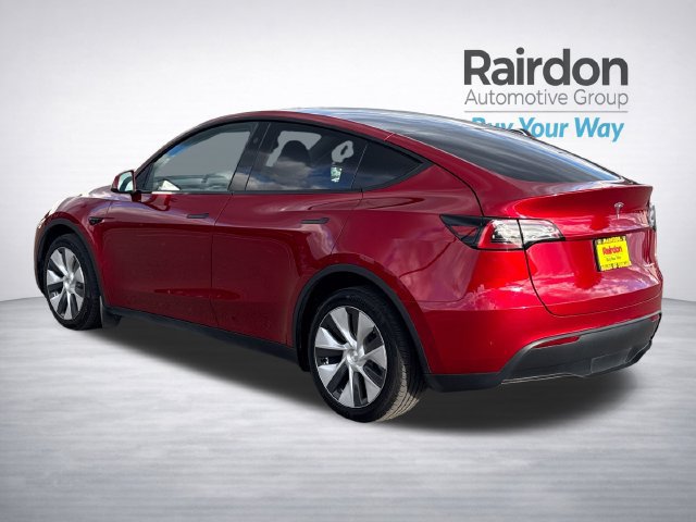 Used 2024 Tesla Model Y Long Range AWD/4WD image 5