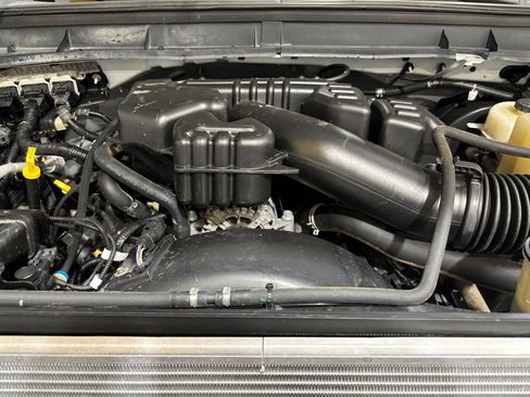 Used 2015 Ford F250 XL w/ Power Equipment Group image 24