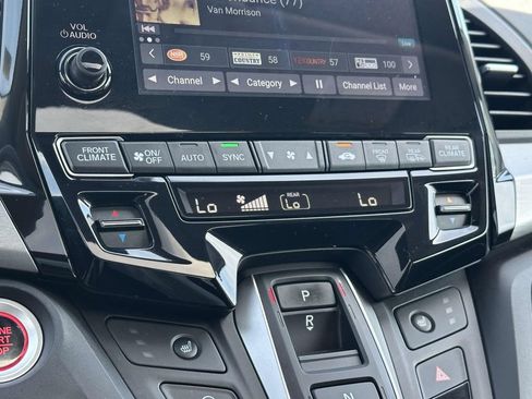 Used 2023 Honda Odyssey EX-L image 26