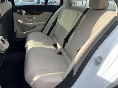Used 2015 Mercedes-Benz C 300 4MATIC Sedan image 29