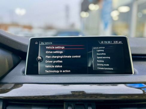 Used 2017 BMW X5 xDrive40e w/ Luxury Seating Package AWD/4WD image 22