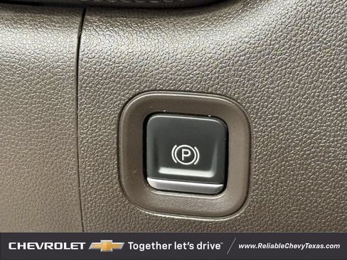 Used 2022 GMC Sierra 2500 Denali w/ Denali Ultimate Package AWD/4WD image 27