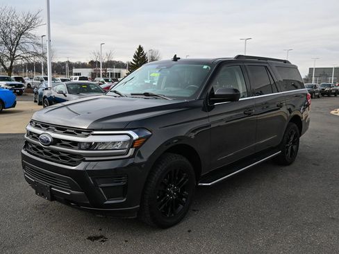 Used 2022 Ford Expedition Max XLT image 9