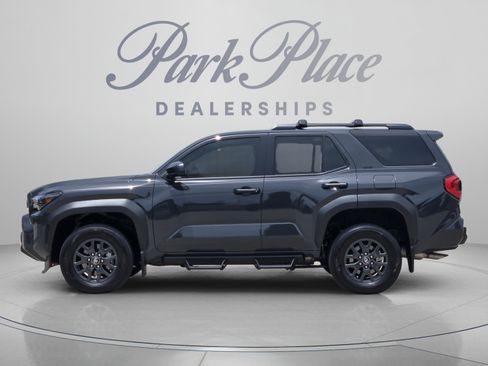 Used 2026 Toyota 4Runner SR5 AWD/4WD image 2