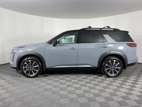 New 2026 Nissan Pathfinder Platinum w/ Accent Package AWD/4WD image 7