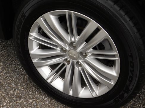 Used 2024 Mitsubishi Outlander ES AWD/4WD image 9