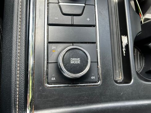 Used 2022 Ford Expedition XL AWD/4WD image 31