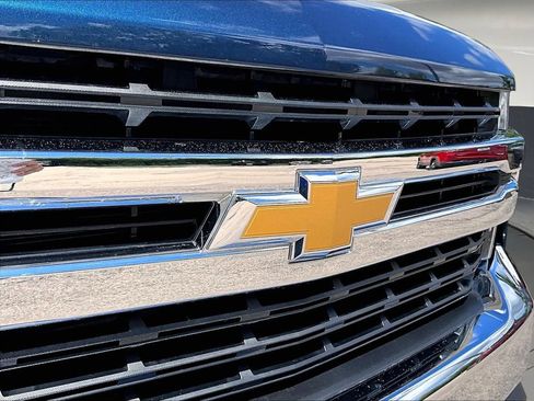 Used 2022 Chevrolet Silverado 1500 LT AWD/4WD image 35