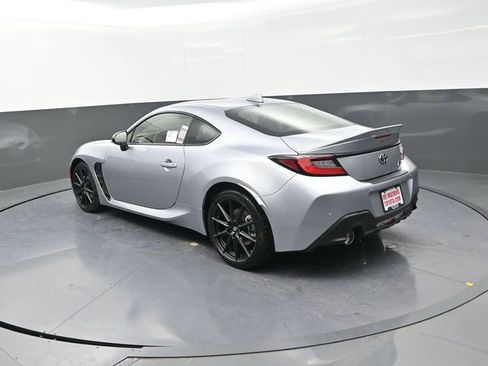 New 2025 Toyota GR86 Premium RWD image 5