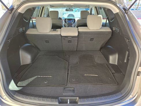 Used 2018 Hyundai Santa Fe Sport image 16