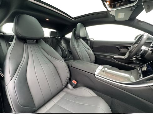 Used 2025 Mercedes-Benz CLE 300 4MATIC Coupe image 25
