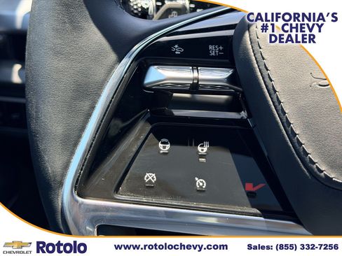 Used 2026 Cadillac Vistiq Platinum w/ LPO, Floor Liner Package AWD/4WD image 19