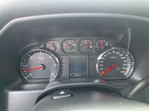 Used 2018 Chevrolet Silverado 2500 W/T image 11