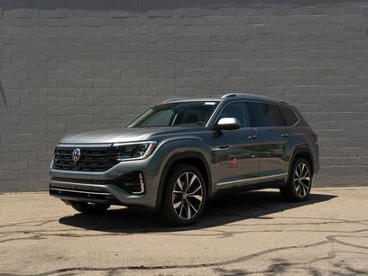 New 2025 Volkswagen Atlas SEL Premium R-Line