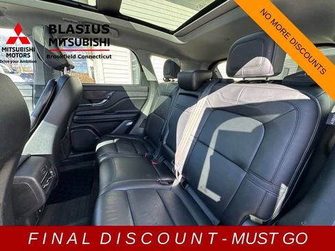 Used 2021 Lincoln Corsair Reserve image 19