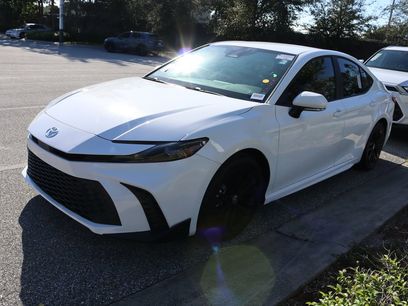 Used 2025 Toyota Camry SE