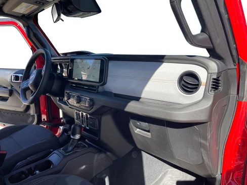 Used 2024 Jeep Wrangler Sport S image 16