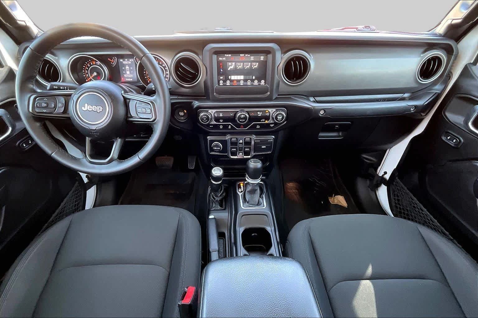 Used 2022 Jeep Gladiator Sport AWD/4WD image 14